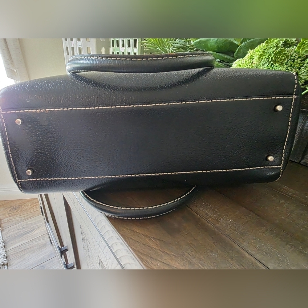 Kate Spade Smooth Black Leather Tote With Small Zip Around Bi Fold Wallet - Picture 11 of 16